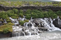 2. Hraunfossar (1)