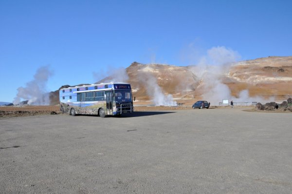 07. Barevn kopec Nmafjall v pozad