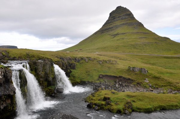 15. Kirkjufell